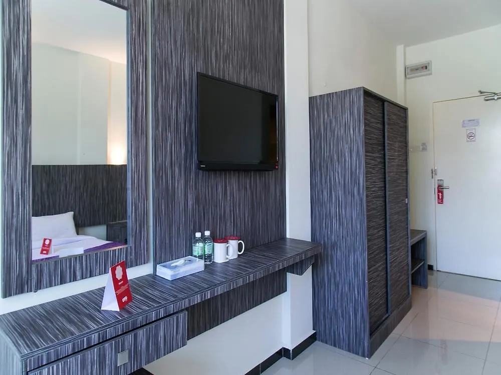 Oyo Premium Jalan Pantai Tengah Hotel Langkawi